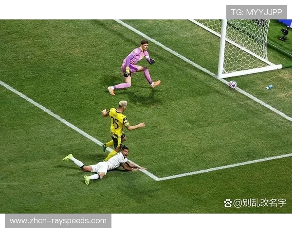 卡拉巴赫前锋安德拉德在毕尔巴鄂比赛中上演闪电进球精彩瞬间